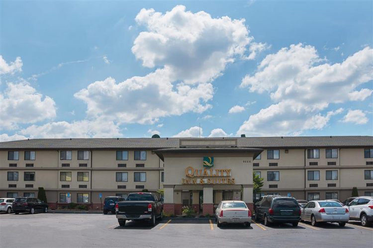 Quality Inn & Suites Detroit Metro Airport , MI 48174 near Detroit Metropolitan Wayne County Airport View Point 2