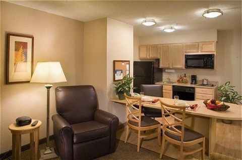 Candlewood Suites Portland-Airport , OR 97220 near Portland International Airport View Point 22
