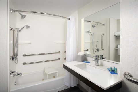 Holiday Inn Express & Suites Baltimore - Bwi Airport North , MD 21090 near Baltimore-washington International Thurgood Marshall Airport View Point 8