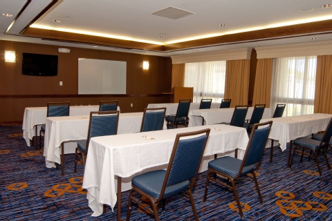 Courtyard by Marriott Cincinnati Airport , KY 41018 near Cincinnati/northern Kentucky International Airport View Point 8