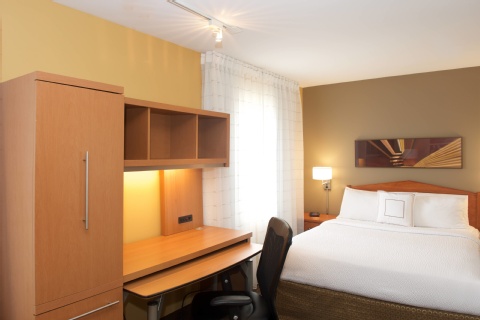 TownePlace Suites by Marriott Seattle Everett/Mukilteo , WA 98275 near Snohomish County Airport (paine Field) View Point 14