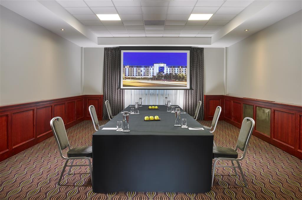 Radisson BLU Hotel Dublin Airport ,   near Dublin Airport View Point 18