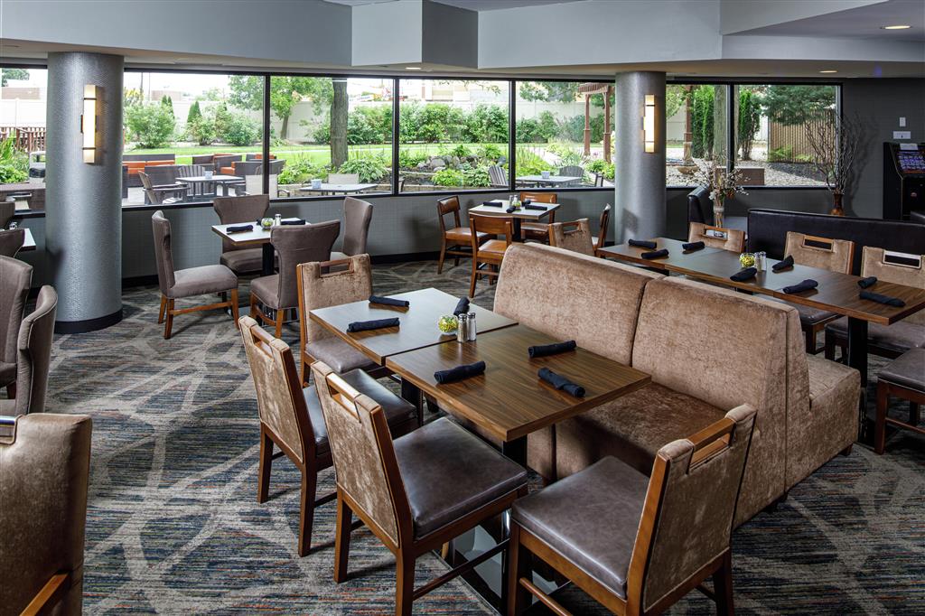 DoubleTree by Hilton Appleton, WI , WI 54914 near Appleton International Airport View Point 6