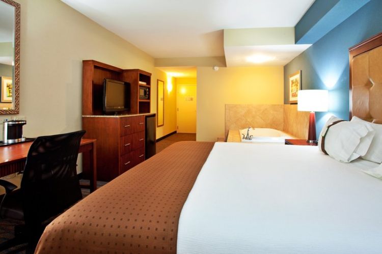 Holiday Inn Gulfport-Airport , Mississippi 39503 near Gulfport-biloxi International Airport View Point 6