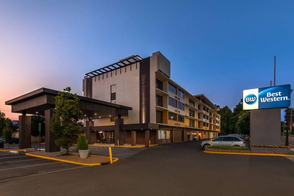 Best Western Plus Laurel 1
