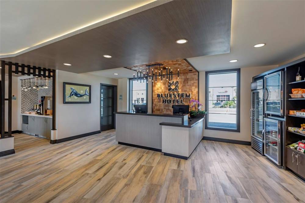 Bluestem Hotel Ascend Hotel Collection 4
