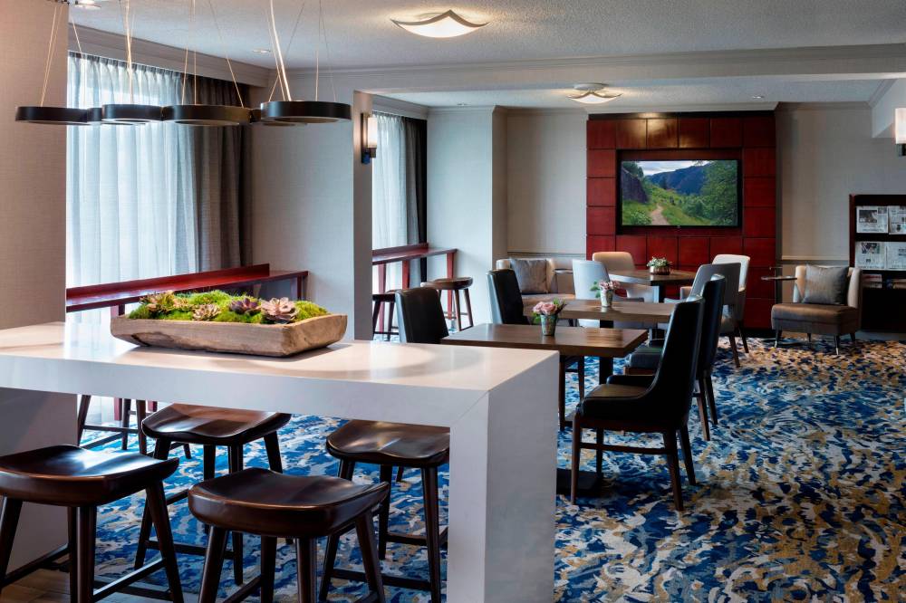 Boston Marriott Newton 10