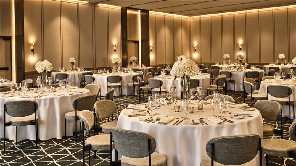 Conrad Los Angeles 2