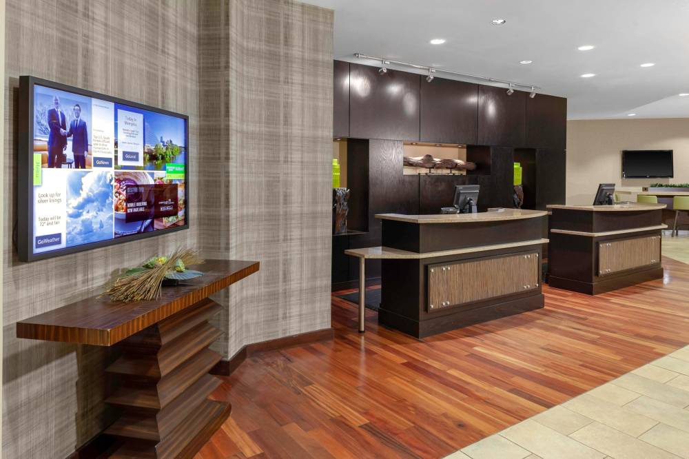 Courtyard By Marriott Memphis Downtown 6