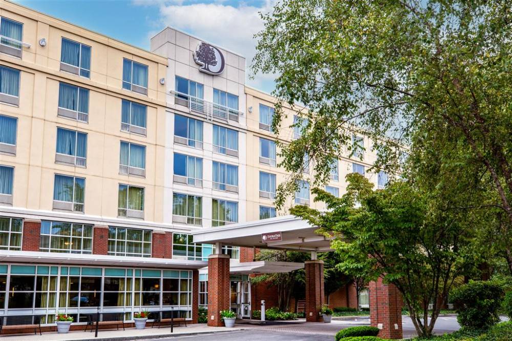 Doubletree By Hilton Boston Bayside