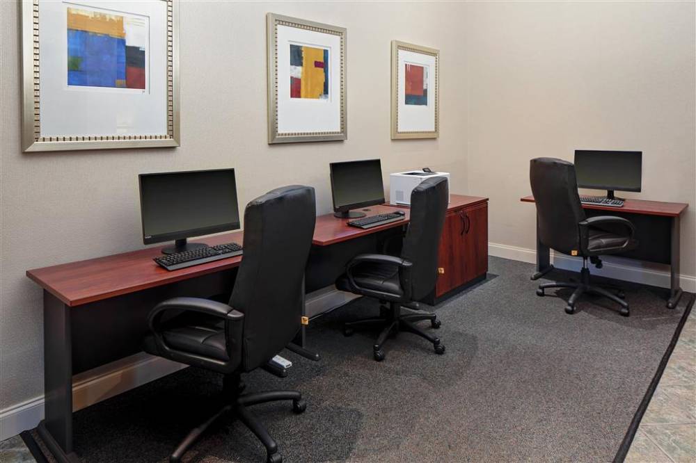 Doubletree By Hilton Tulsa-downtown 4