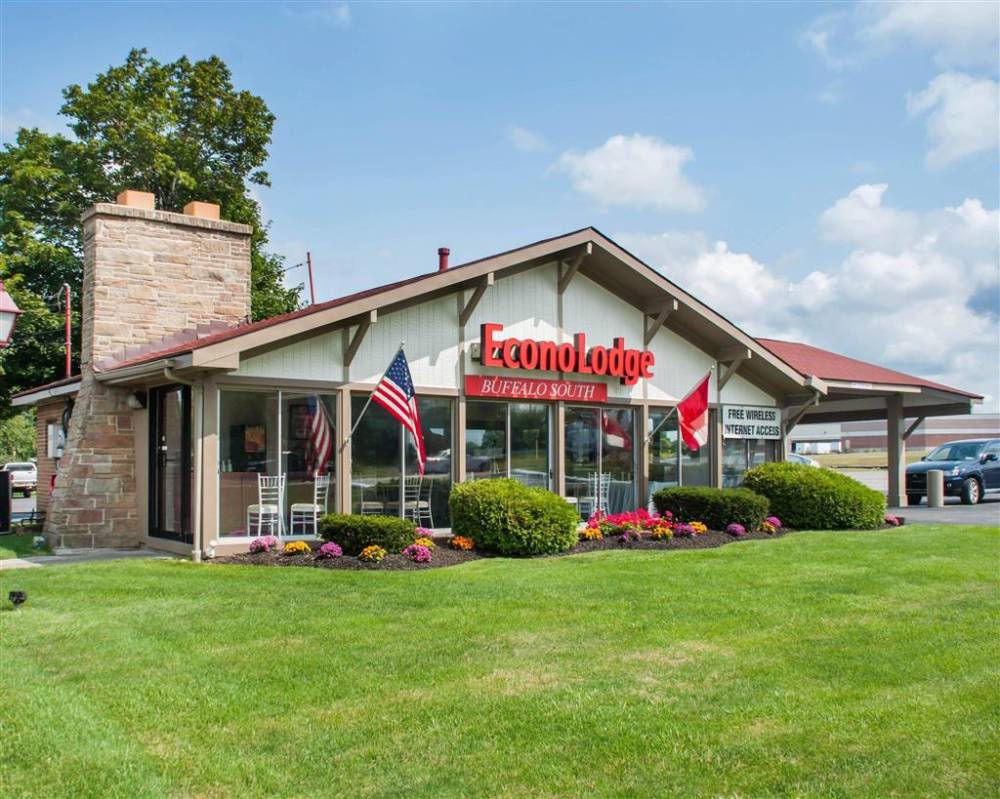 Econo Lodge Buffalo South 3