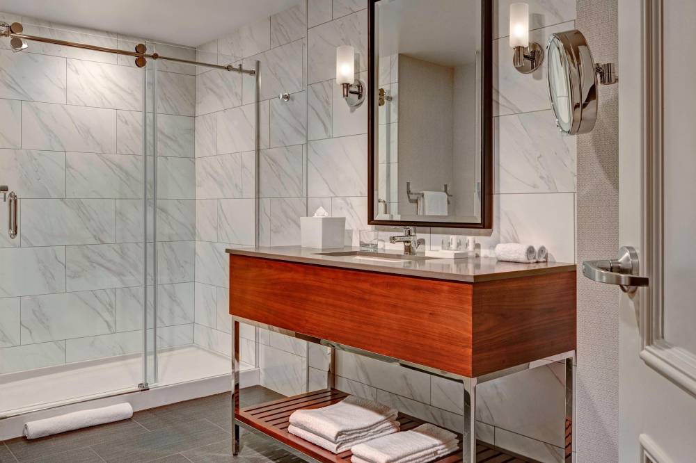 Le Meridien Indianapolis 2