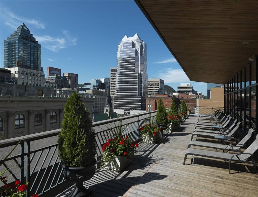 Le Square Phillips Hotel And Suites