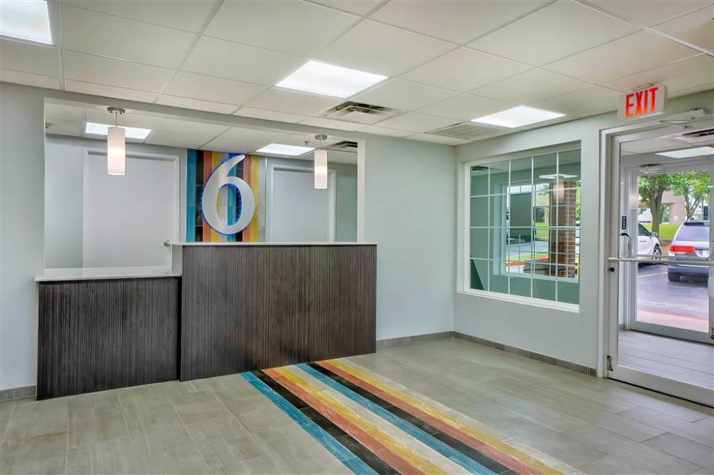 Motel 6 Tulsa, Ok - Central 2