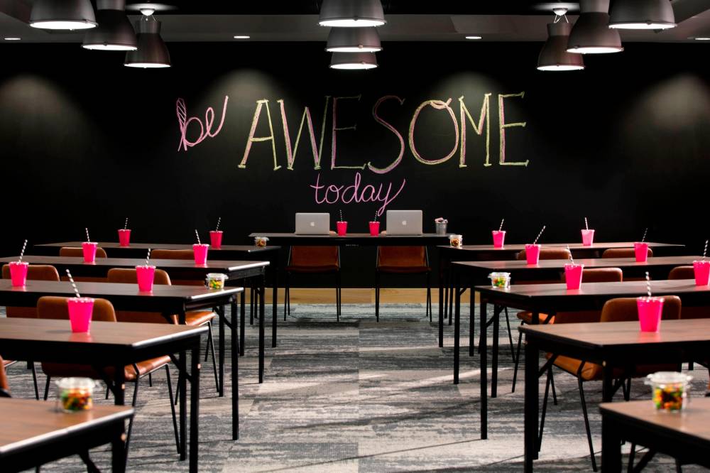 Moxy Phoenix Tempe Asu Area 9