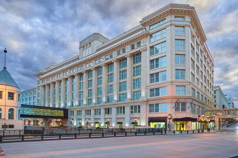 Residence Inn By Marriott Milwaukee Downtown